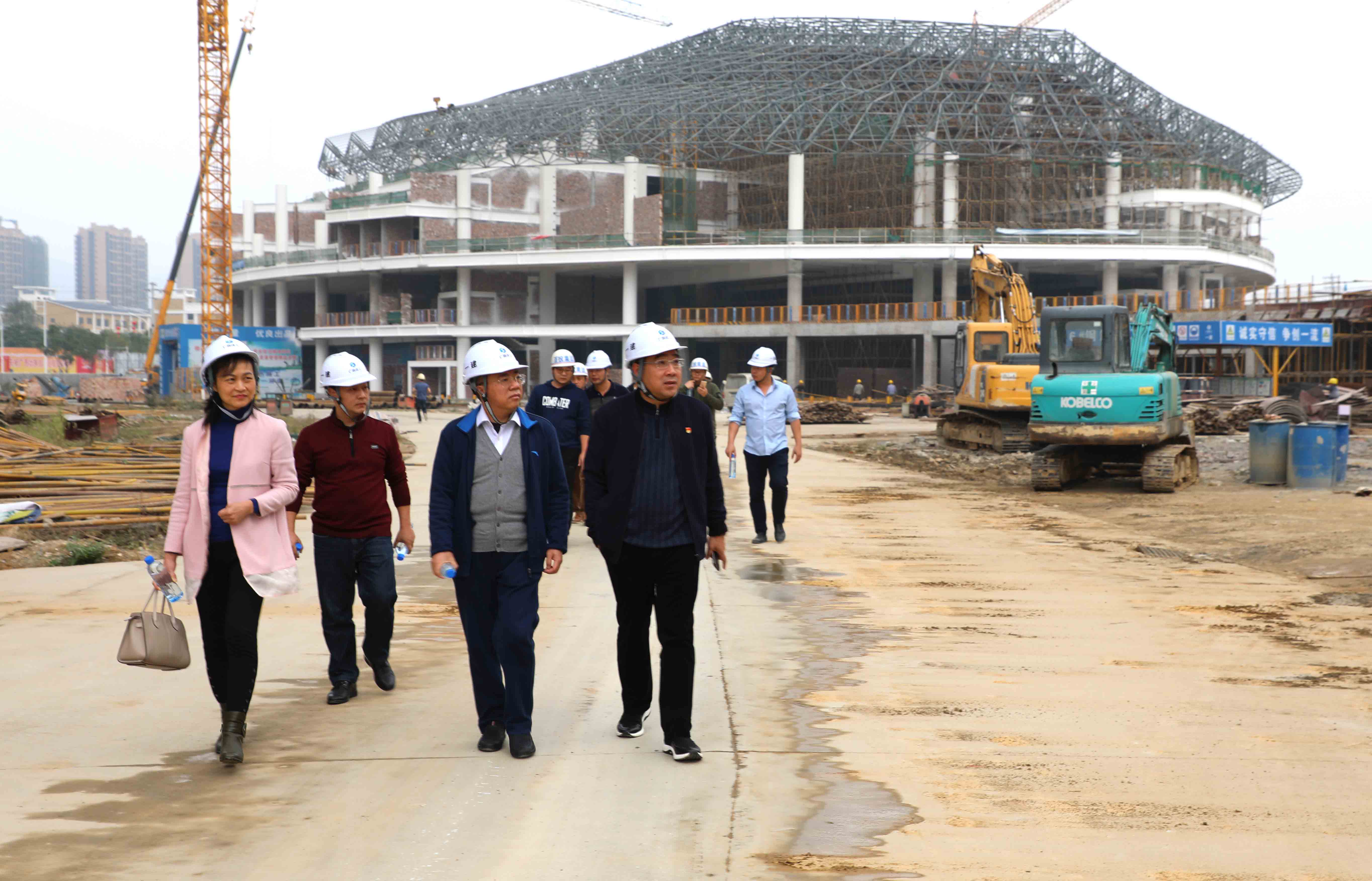 百投集團深化領(lǐng)導班子建設(shè)年活動順利通過市實績競評核驗組檢查